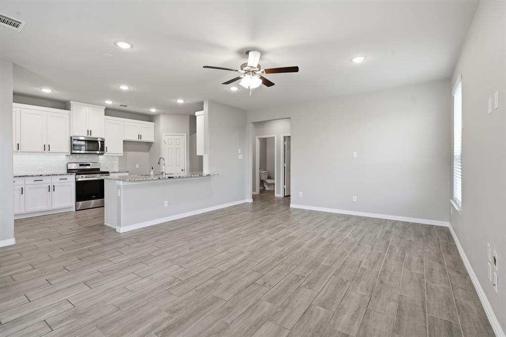 1133 Rushmore Drive Property Photo 16