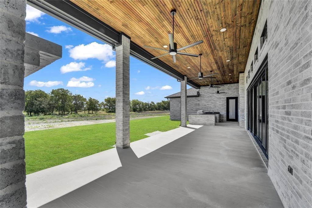 5024 Frost Creek Property Photo 33