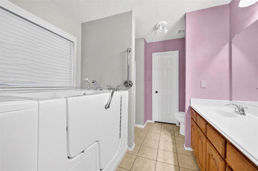 2804 Spencer Circle Property Photo 13