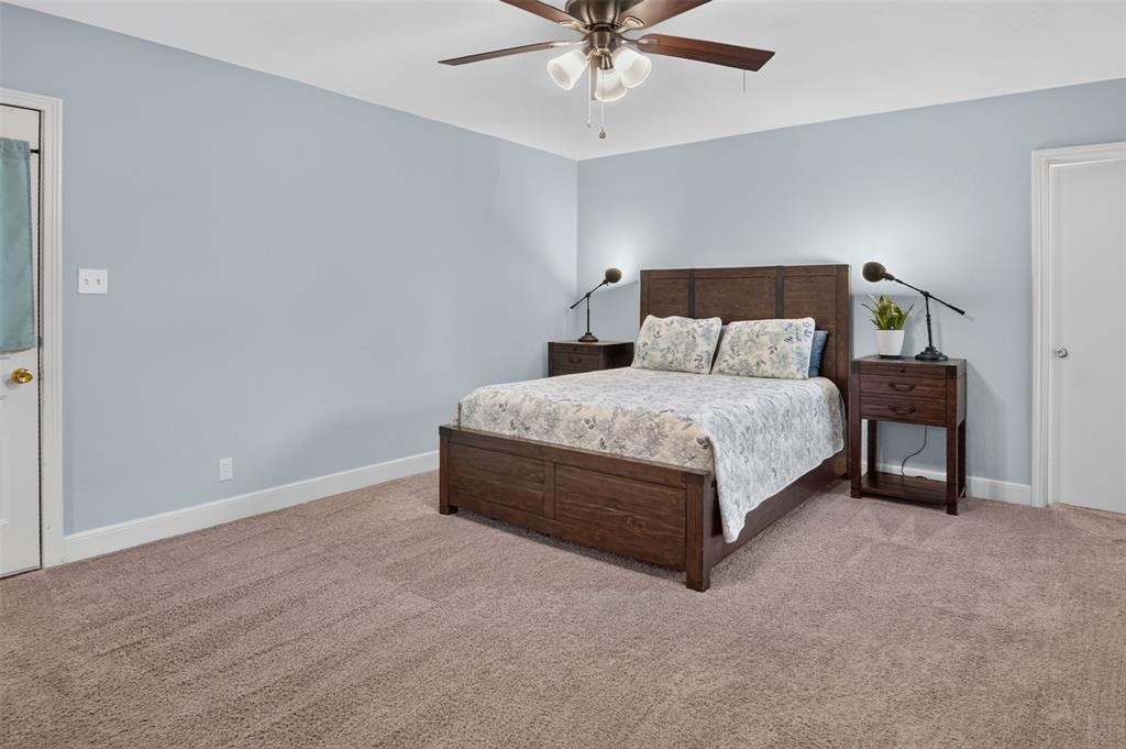 825 Elm Street Property Photo 19