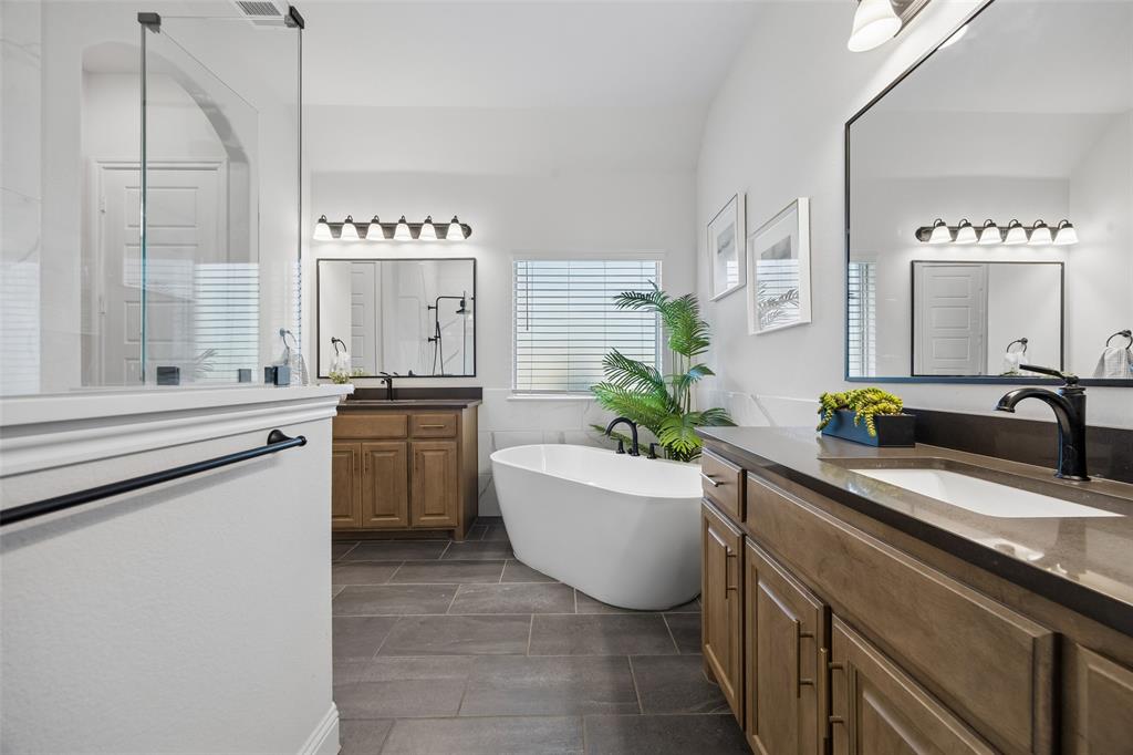 330 Waterview Drive Property Photo 16
