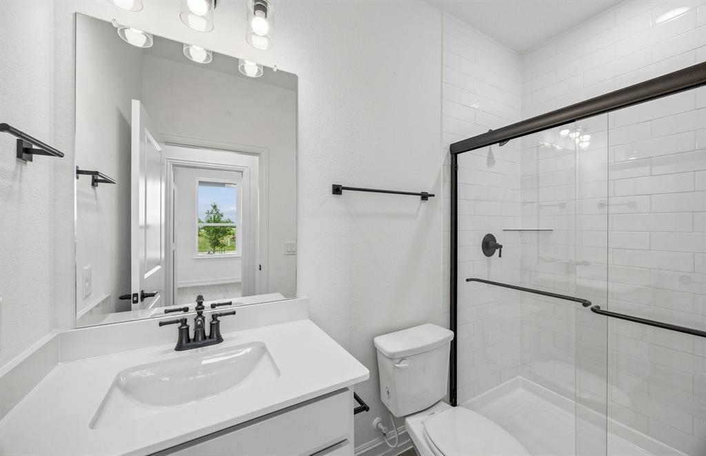 1036 Clayton Street Property Photo 12