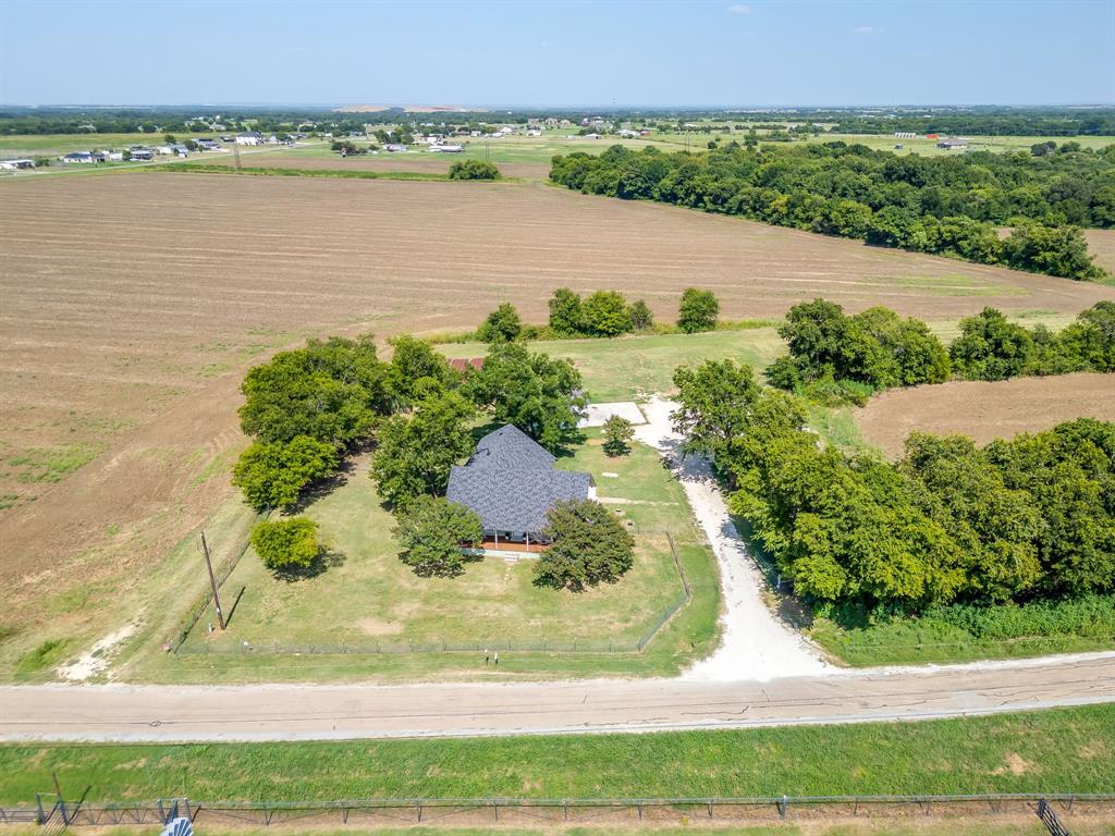 5641 County Road 313a Property Photo 6
