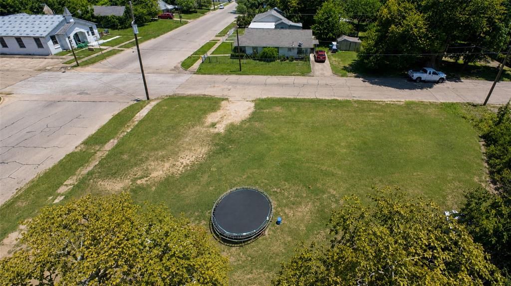 600 Preston Street Property Photo 7