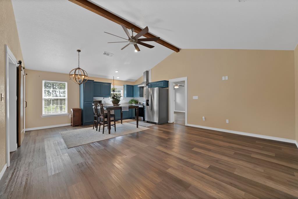 1237 Private Road 4219 Property Photo 6