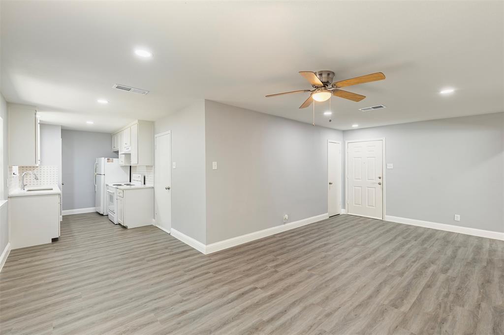 11412 Small Drive Property Photo 13