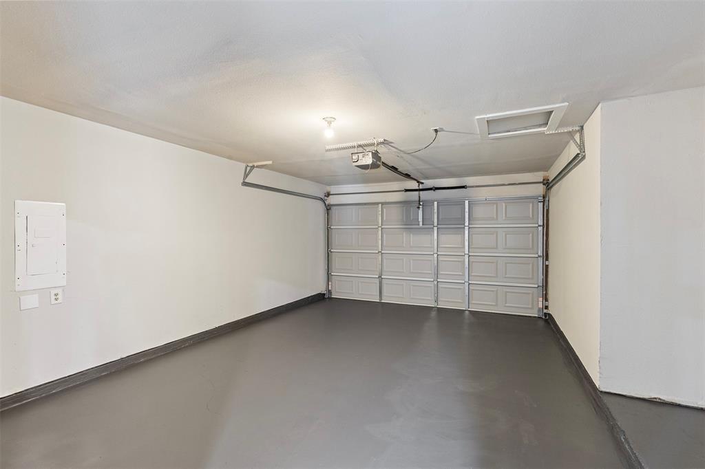 11412 Small Drive Property Photo 17