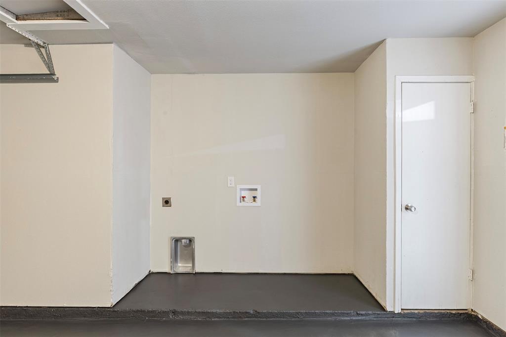 11412 Small Drive Property Photo 18