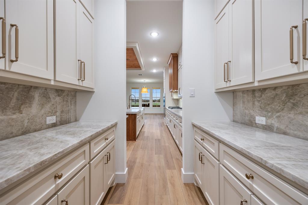 225 League Road Property Photo 18