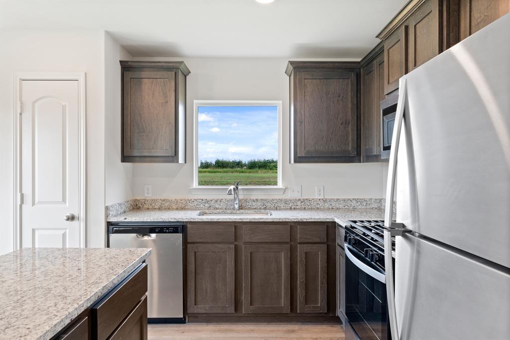 13420 Gitty Up Circle Property Photo 3