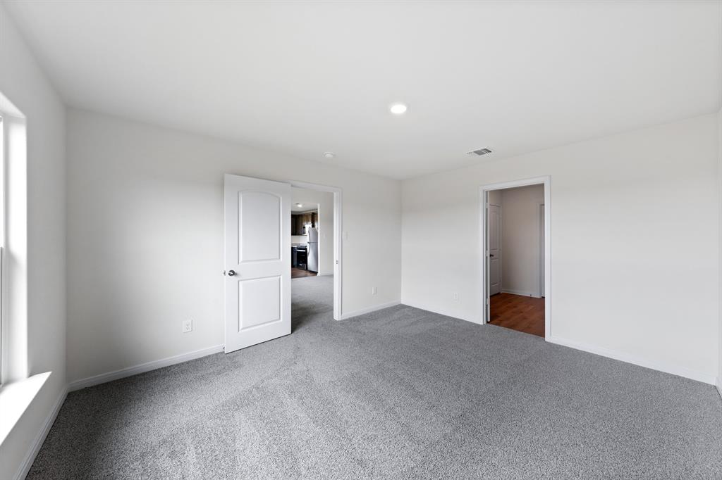 13420 Gitty Up Circle Property Photo 9