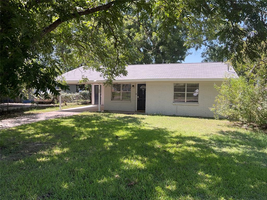 820 Coleman Street Property Photo 1