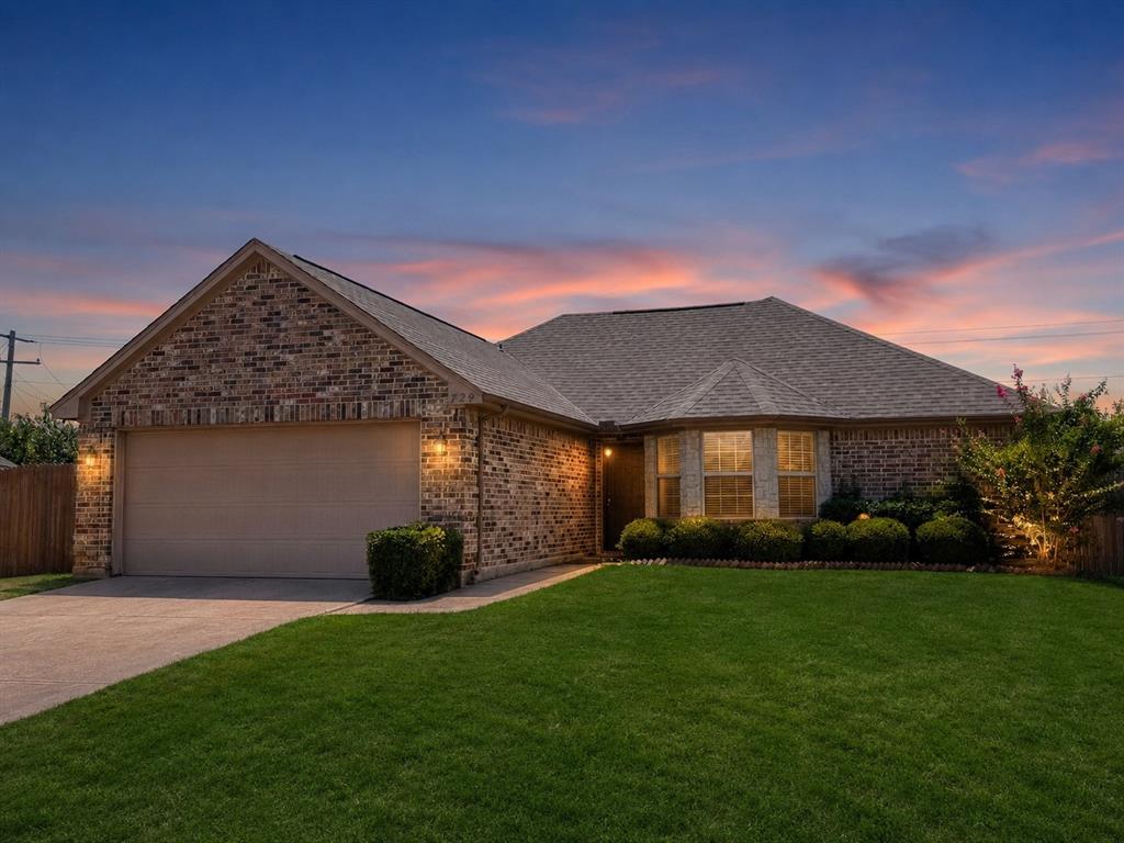 729 Countryside Drive Property Photo 1