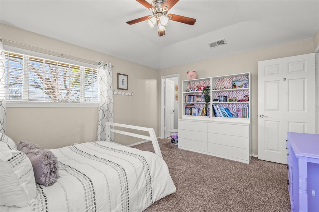 1673 Road Runner Road Property Photo 38