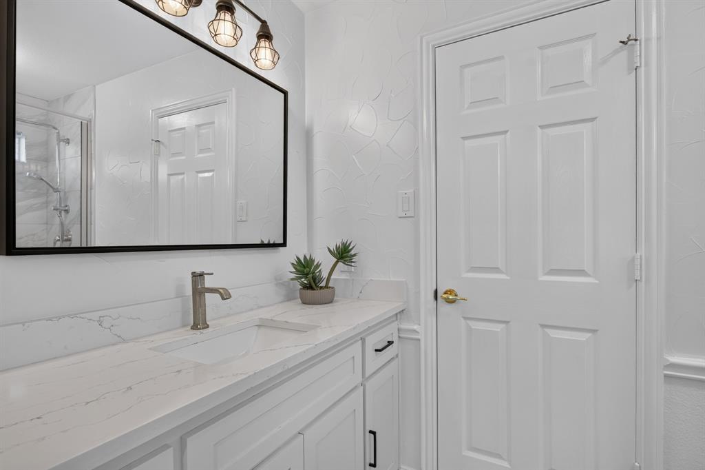 8900 High Meadows Drive Property Photo 27