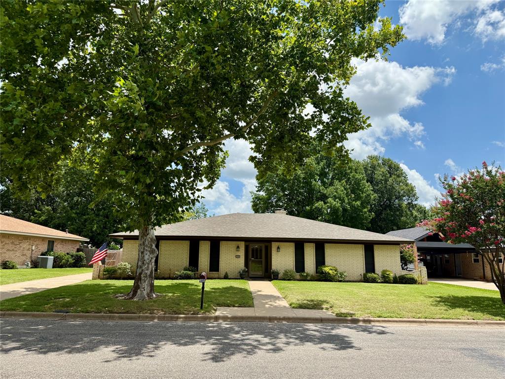 3005 Anthony Drive Property Photo 1