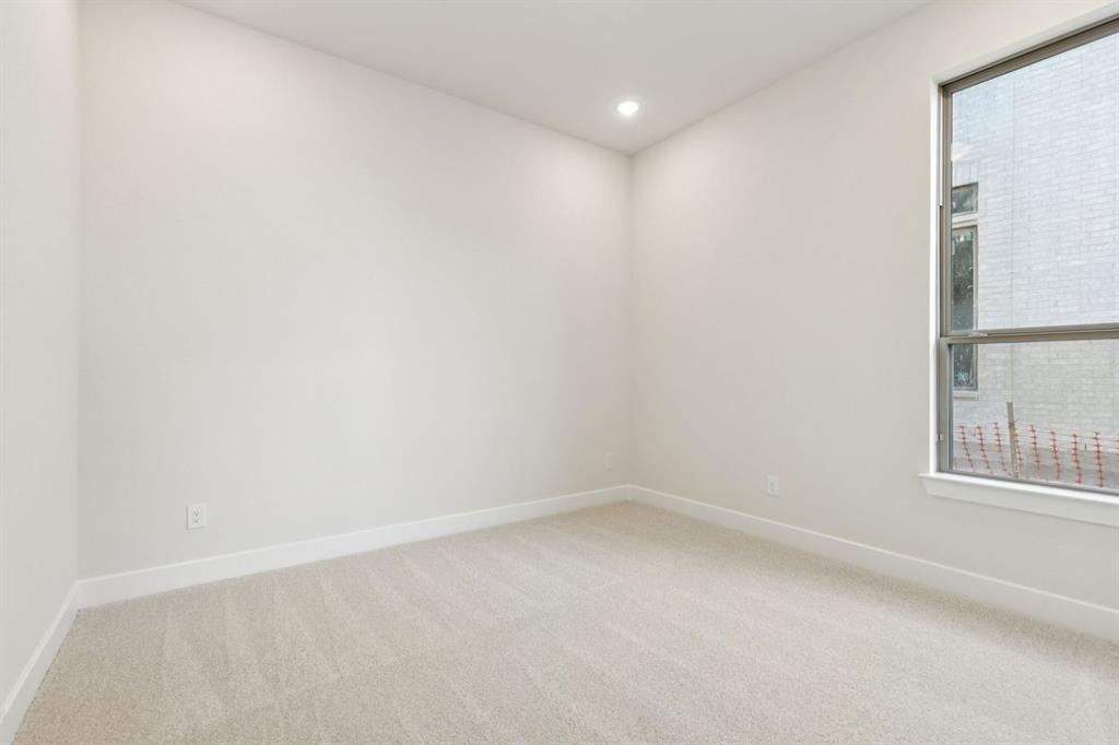 15687 Abelia Bloom Street Property Photo 8