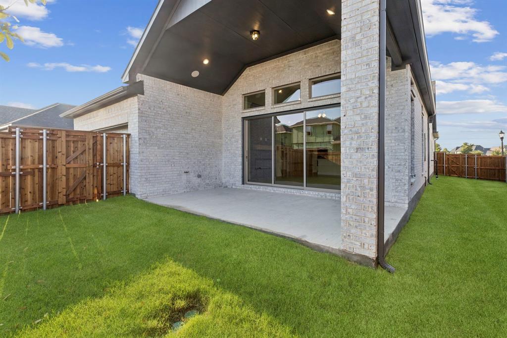 15687 Abelia Bloom Street Property Photo 29