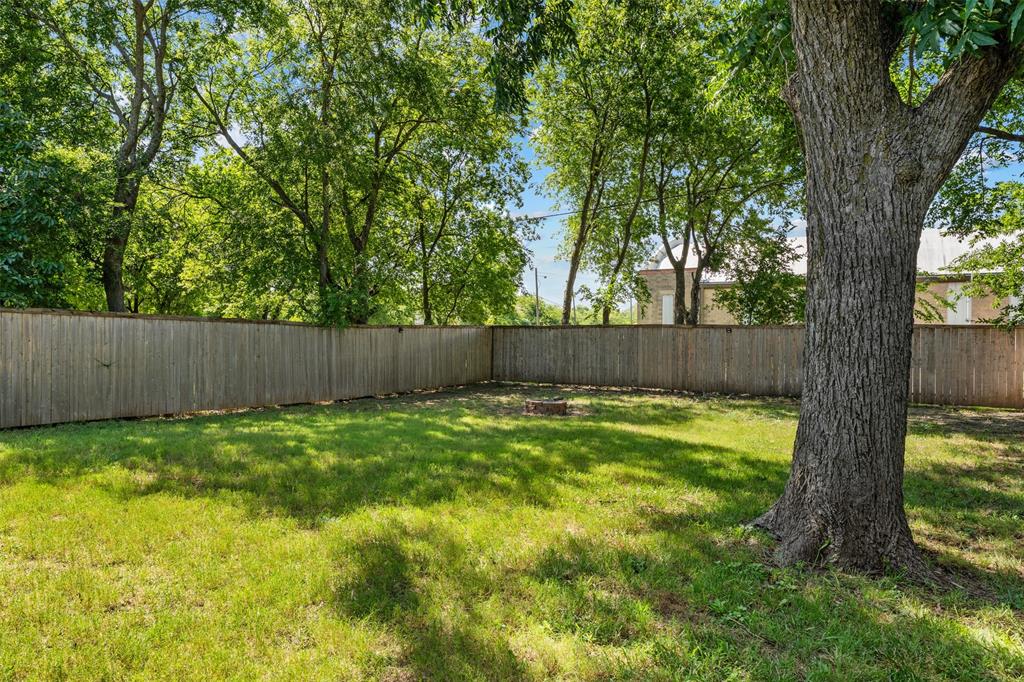 322 E Walnut Street Property Photo 33