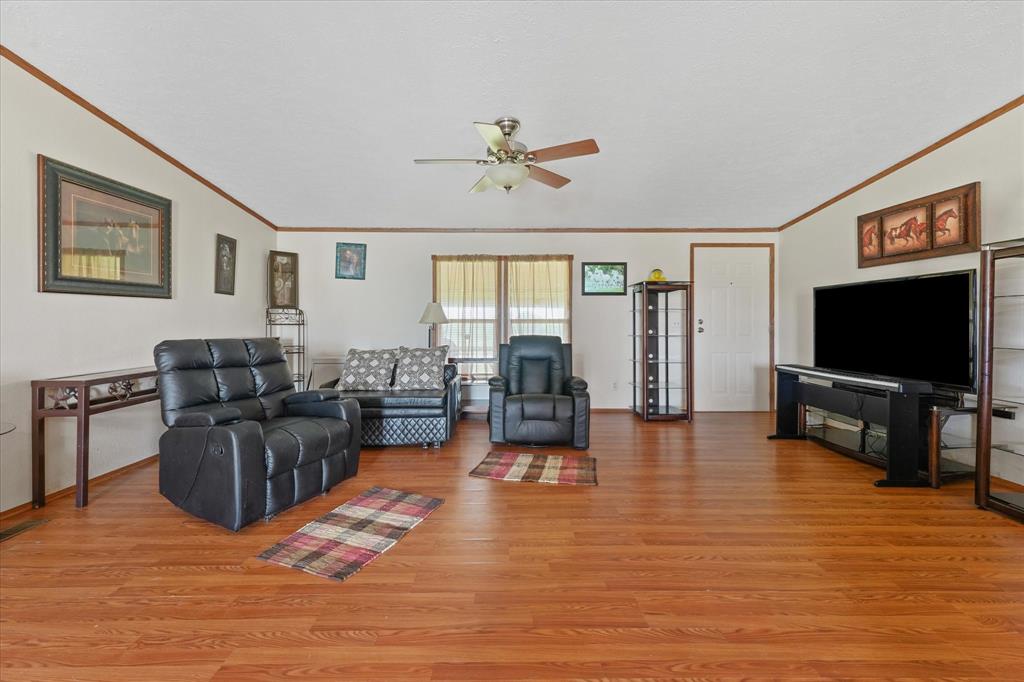 1109 County Road 607 Property Photo 7