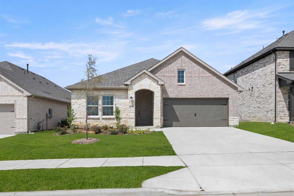 645 Tyronza Drive Property Photo 1
