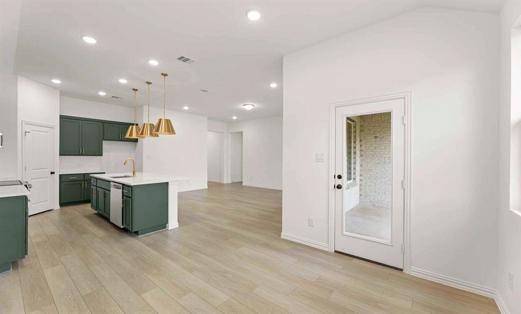 645 Tyronza Drive Property Photo 11