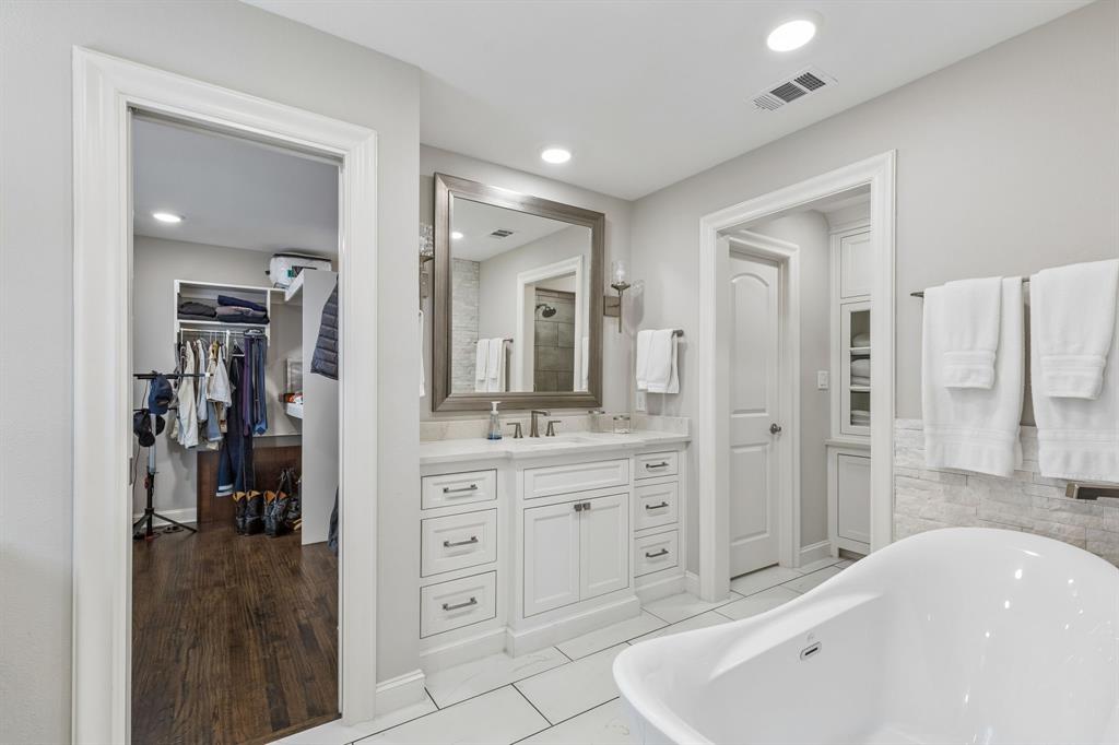 5712 Ridgetown Circle Property Photo 15