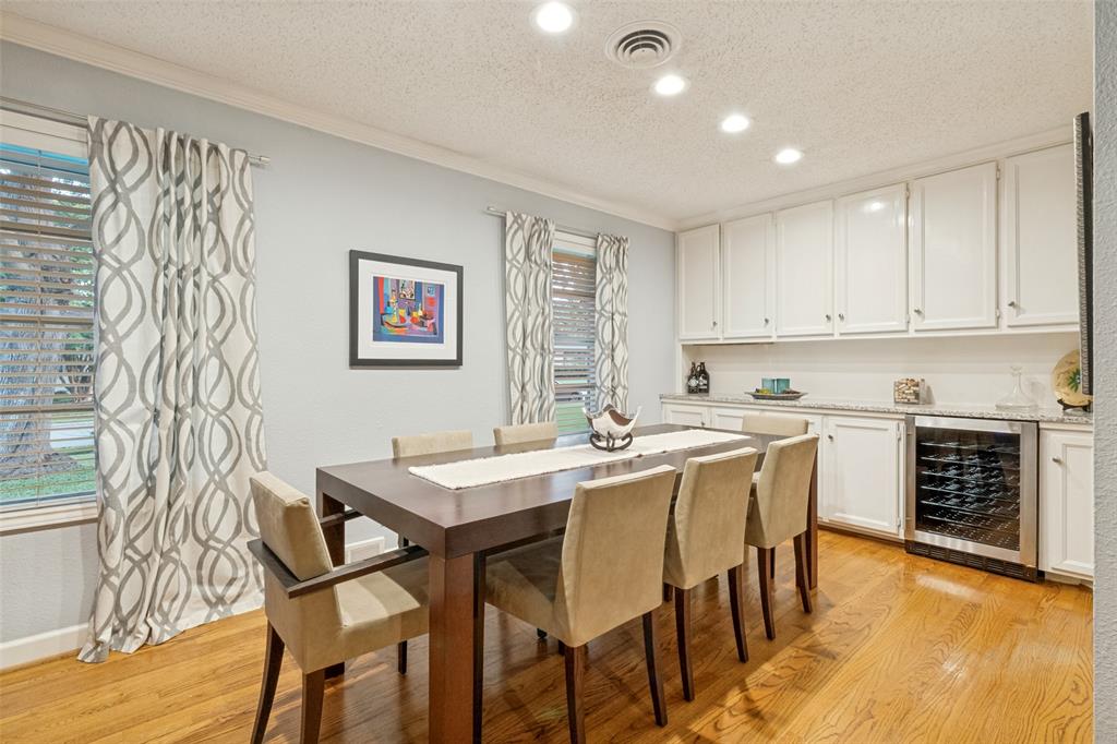 10615 Longmeadow Drive Property Photo 3