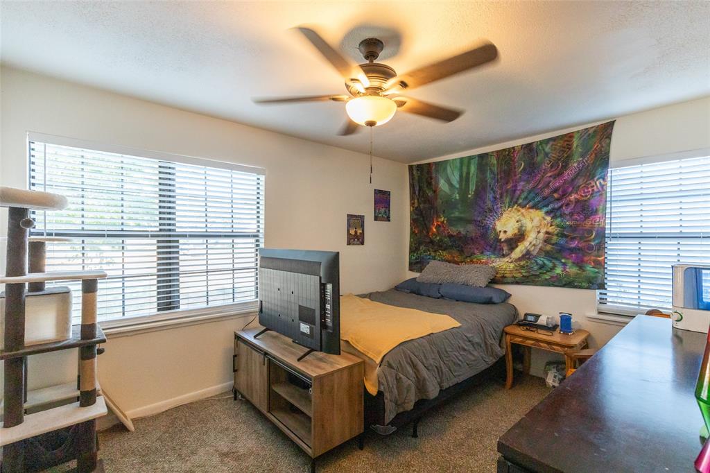 2218 N Mockingbird Property Photo 15