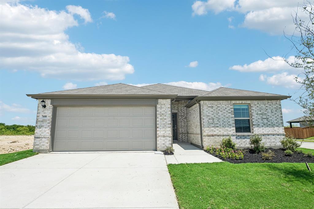 7600 Sapwood Drive Property Photo 1