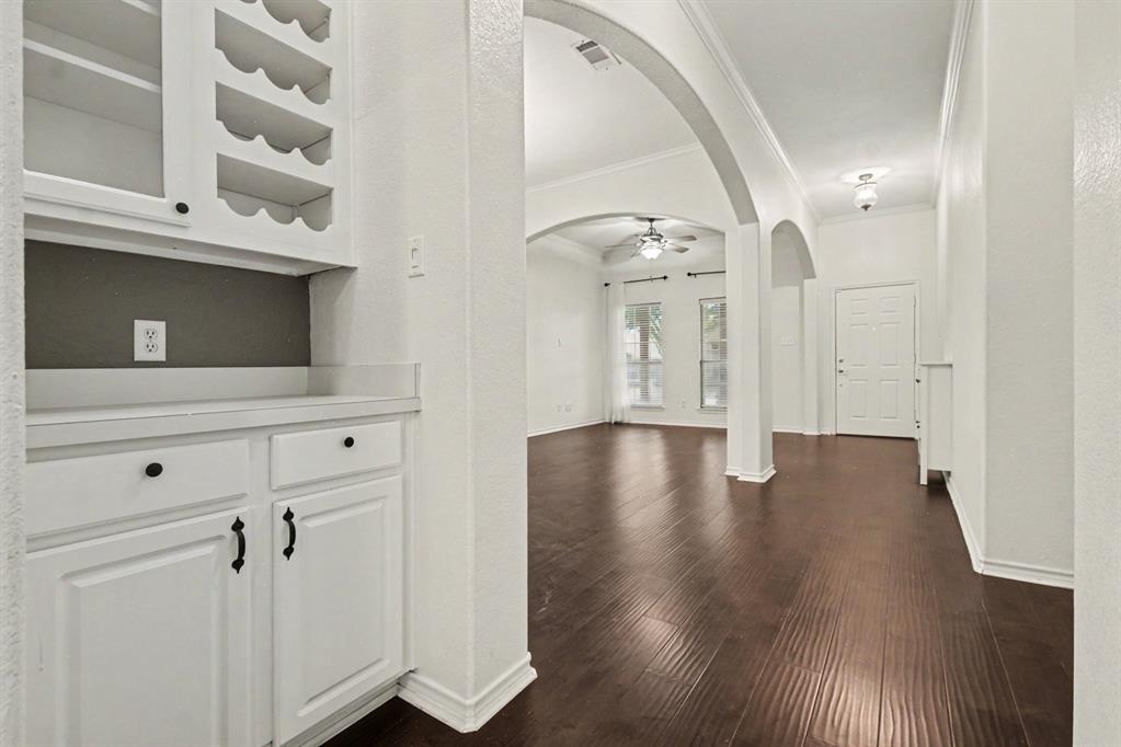 1707 Briarhollow Drive Property Photo 10