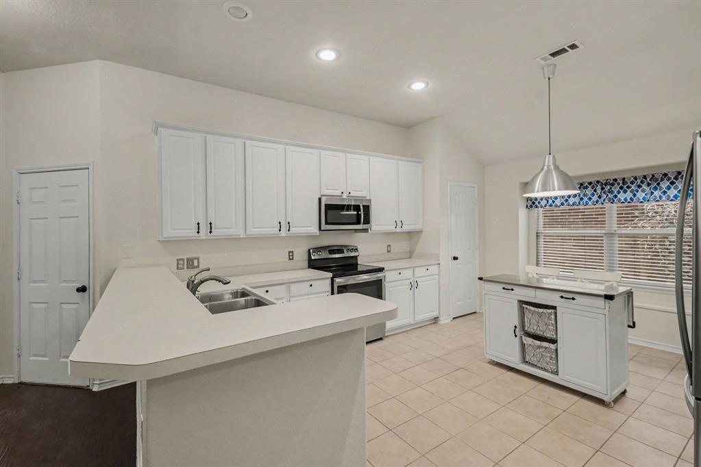 1707 Briarhollow Drive Property Photo 12