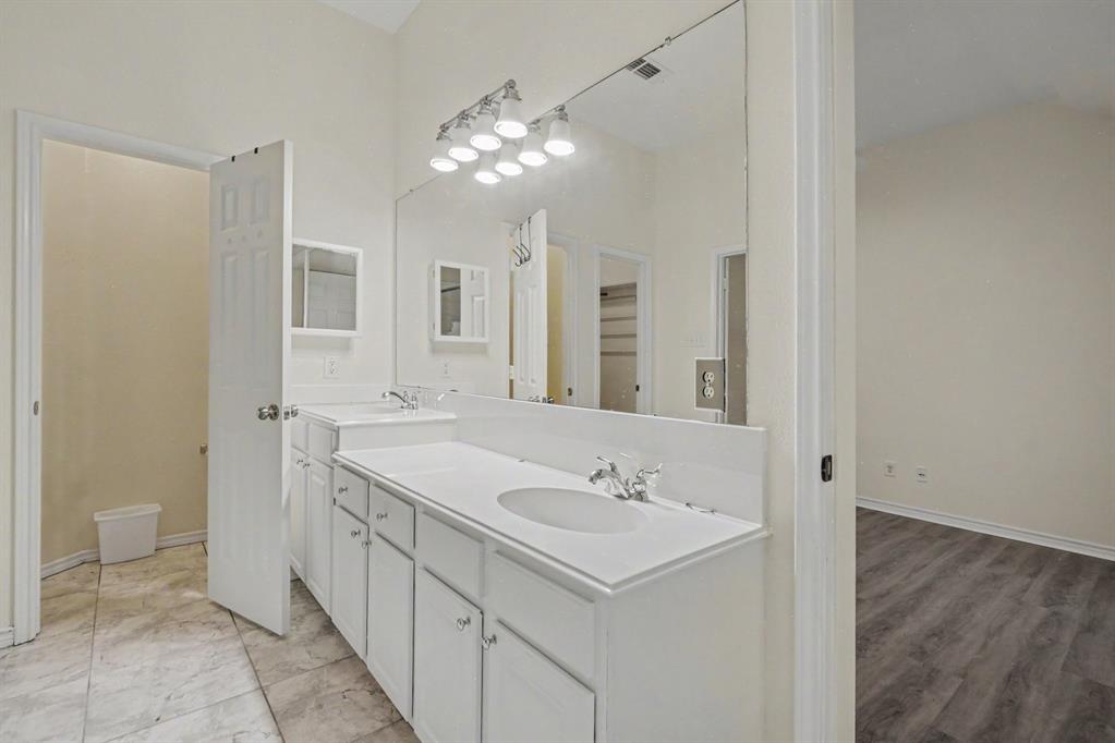 1707 Briarhollow Drive Property Photo 25