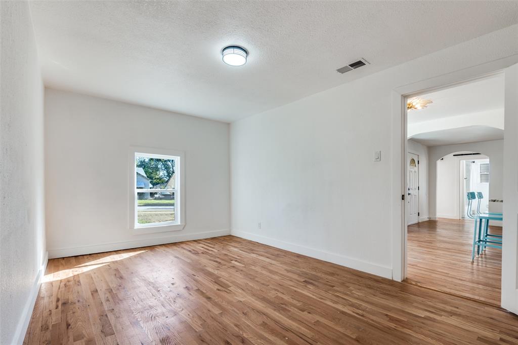 927 S Franklin Street Property Photo 6