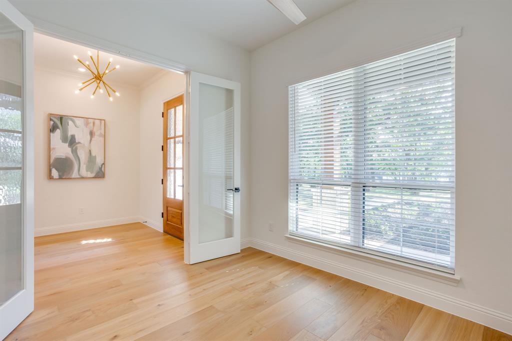 173 Oak Grove Way Property Photo 4