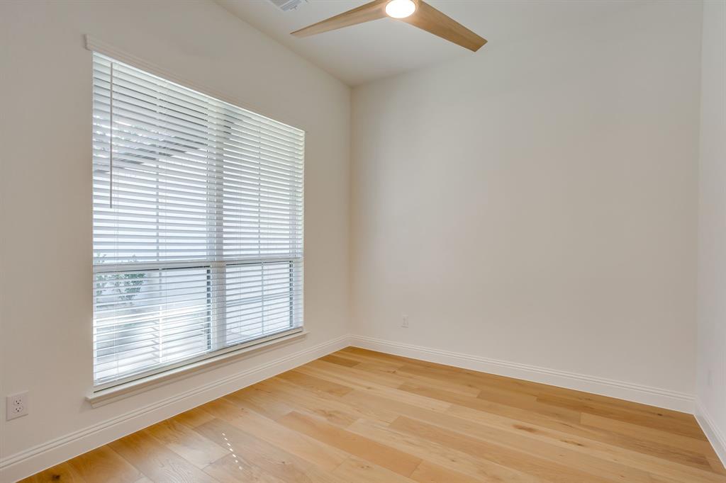 173 Oak Grove Way Property Photo 5