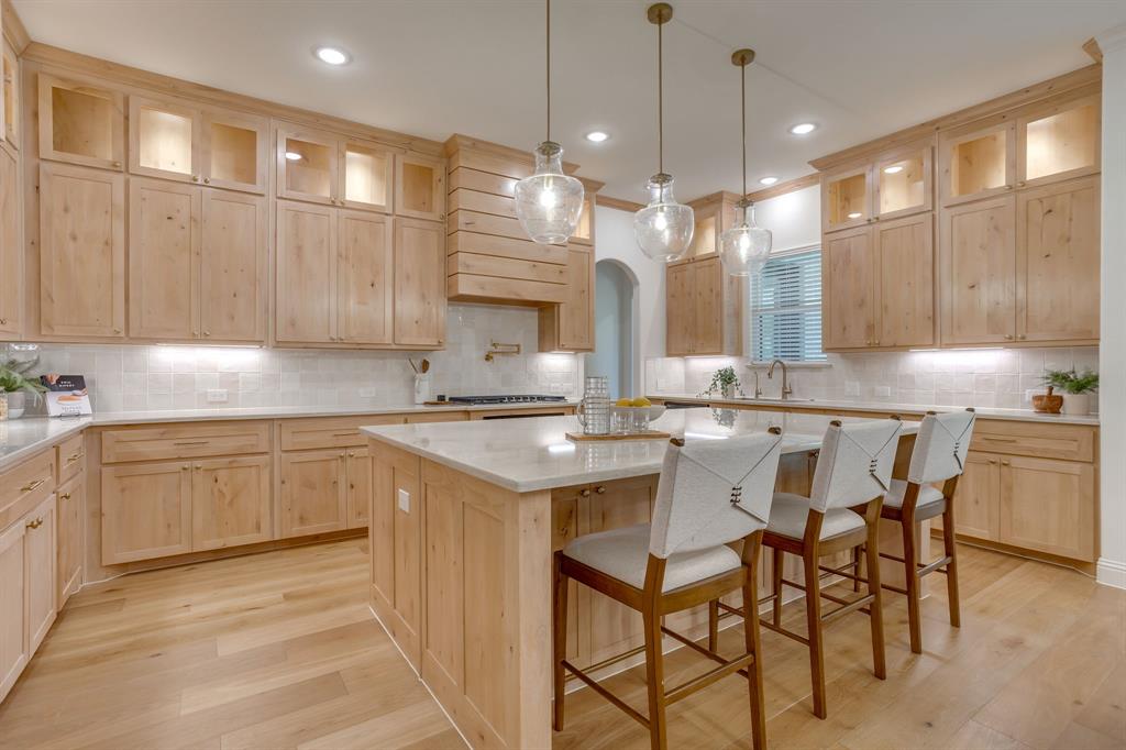 173 Oak Grove Way Property Photo 6