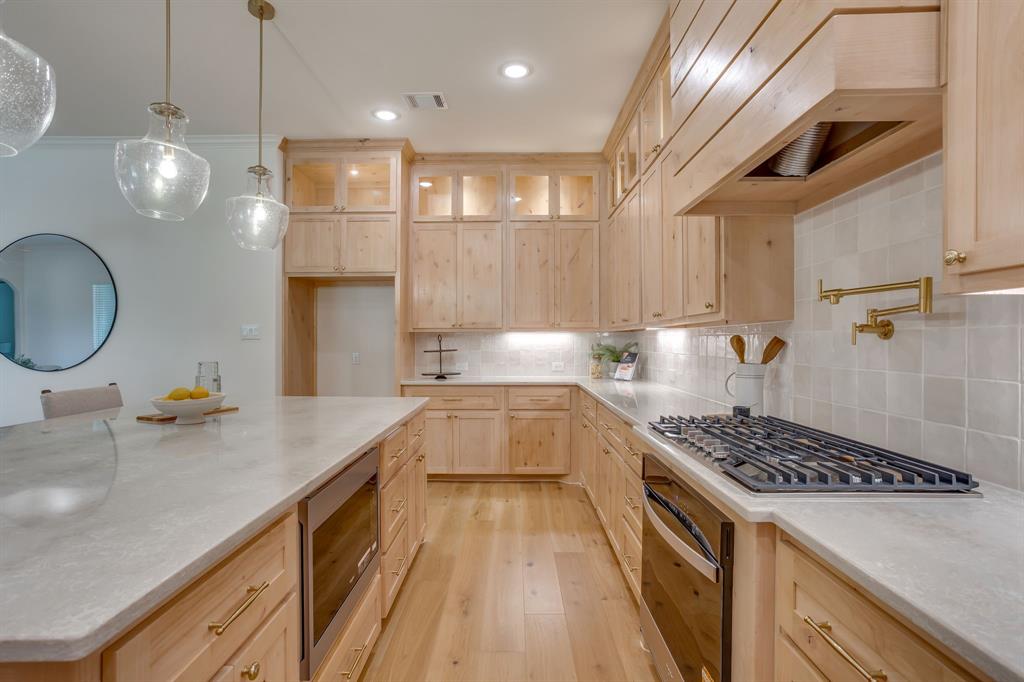 173 Oak Grove Way Property Photo 8