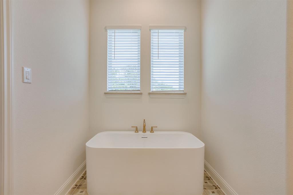 173 Oak Grove Way Property Photo 20