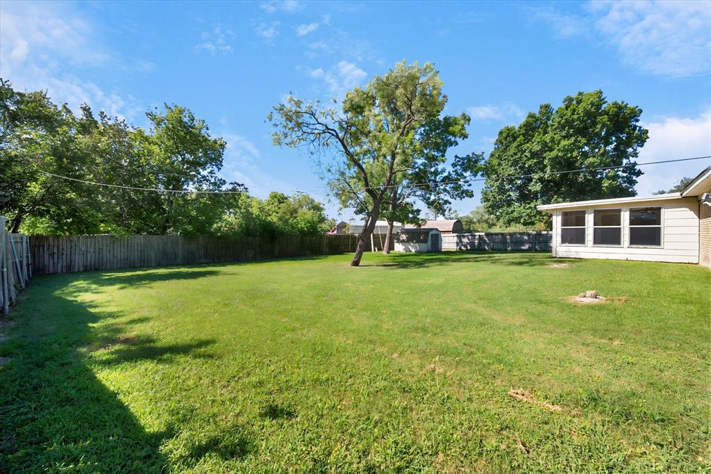 313 Wesley Property Photo 5