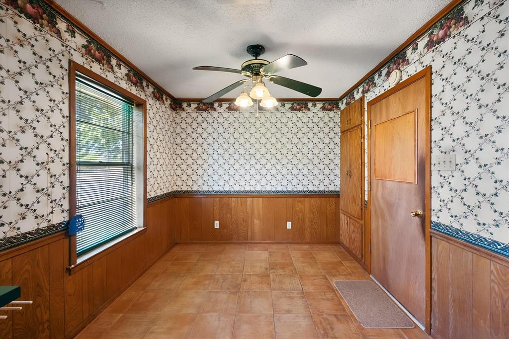 313 Wesley Property Photo 12