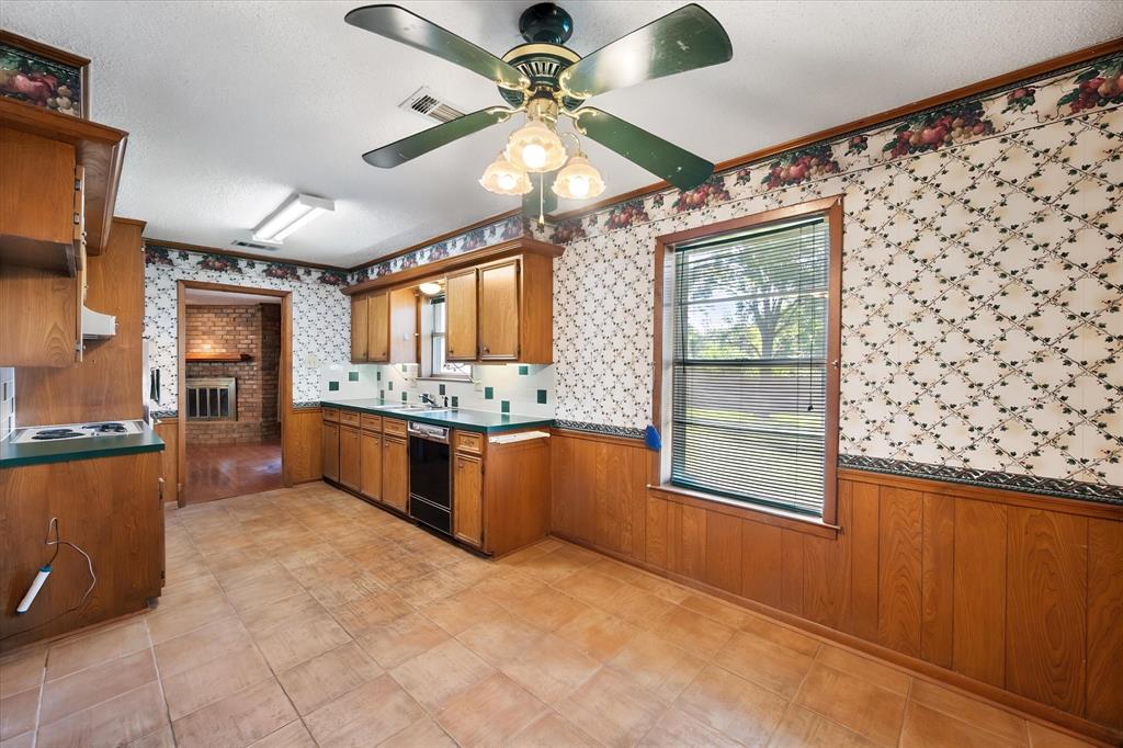 313 Wesley Property Photo 14