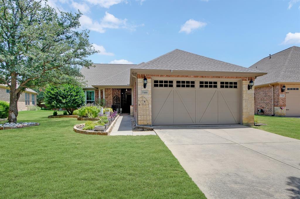 7444 Saint Petersburg Drive Property Photo 1
