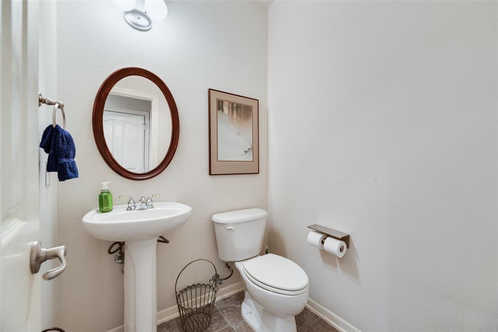 1660 Meadows Avenue Property Photo 21