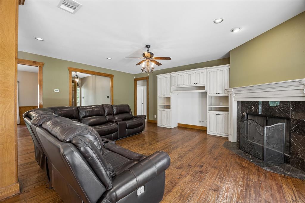 15175 Markout Central Property Photo 7