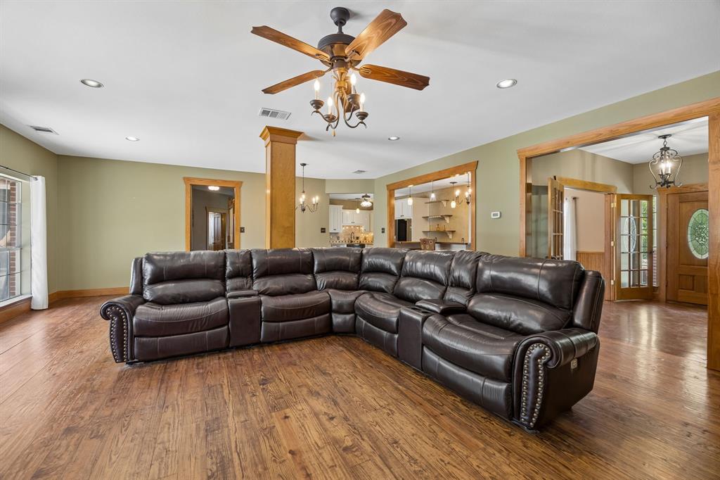 15175 Markout Central Property Photo 8
