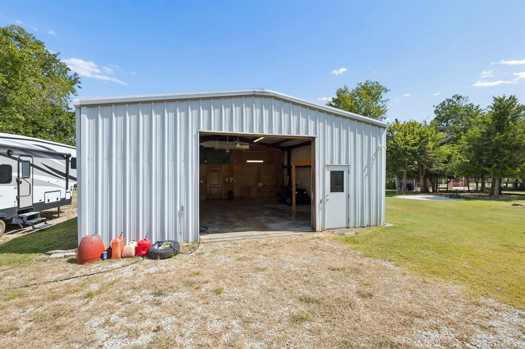 15175 Markout Central Property Photo 37