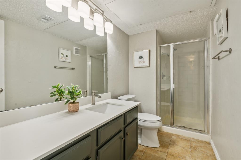 15151 Berry Trail 706 Property Photo 10