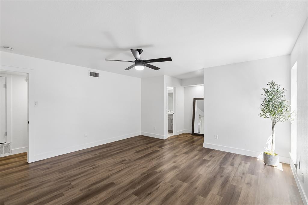 7504 Canyon Crest Court Property Photo 16