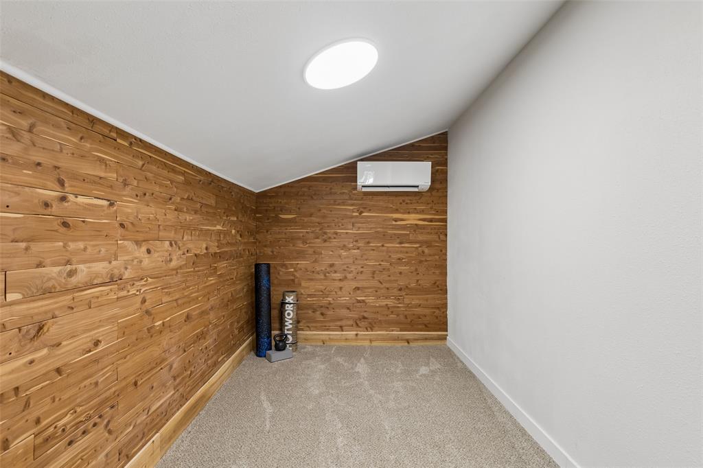 7504 Canyon Crest Court Property Photo 30